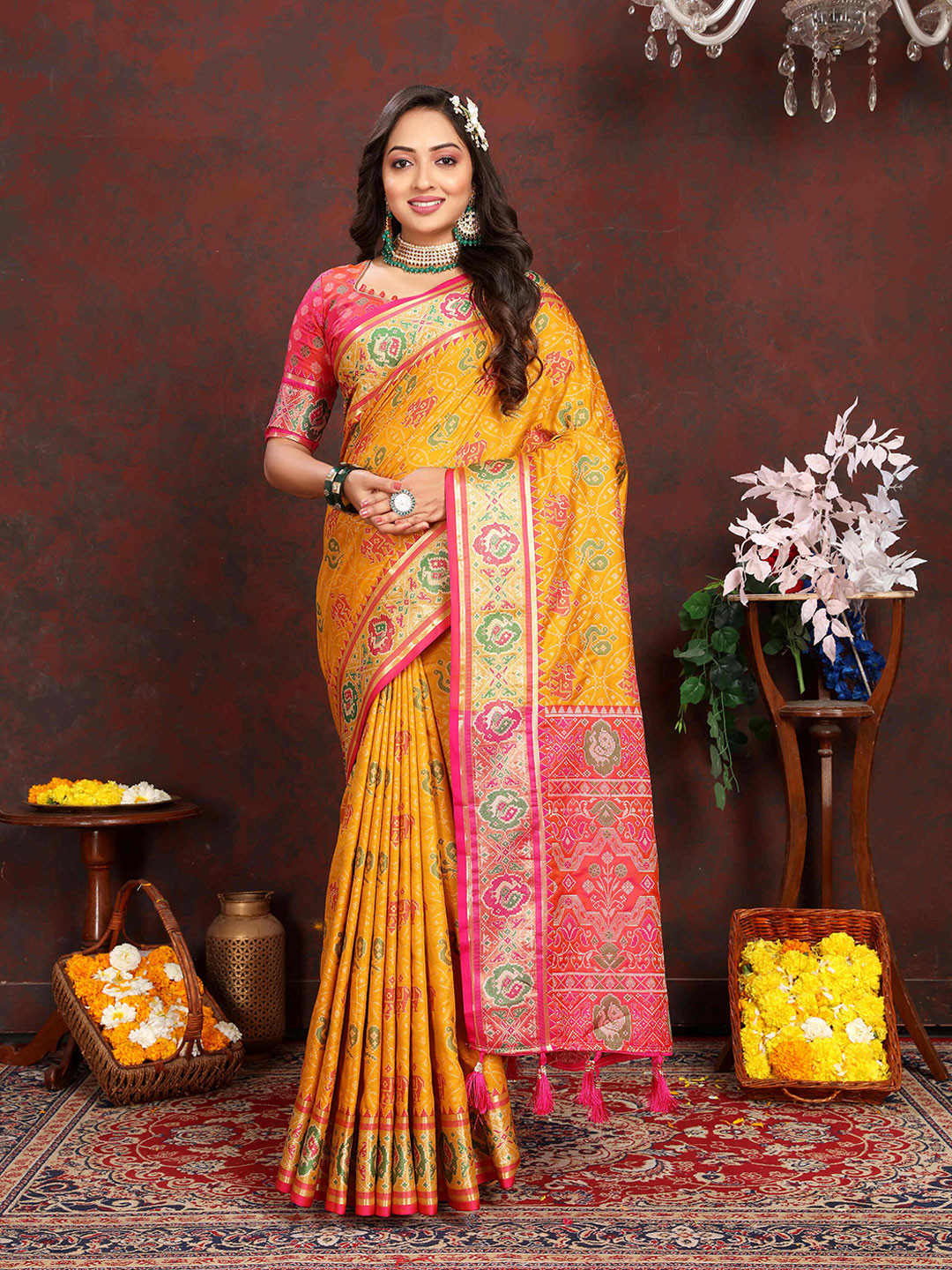 

ZILVIRA Woven Design Zari Patola Saree, Yellow