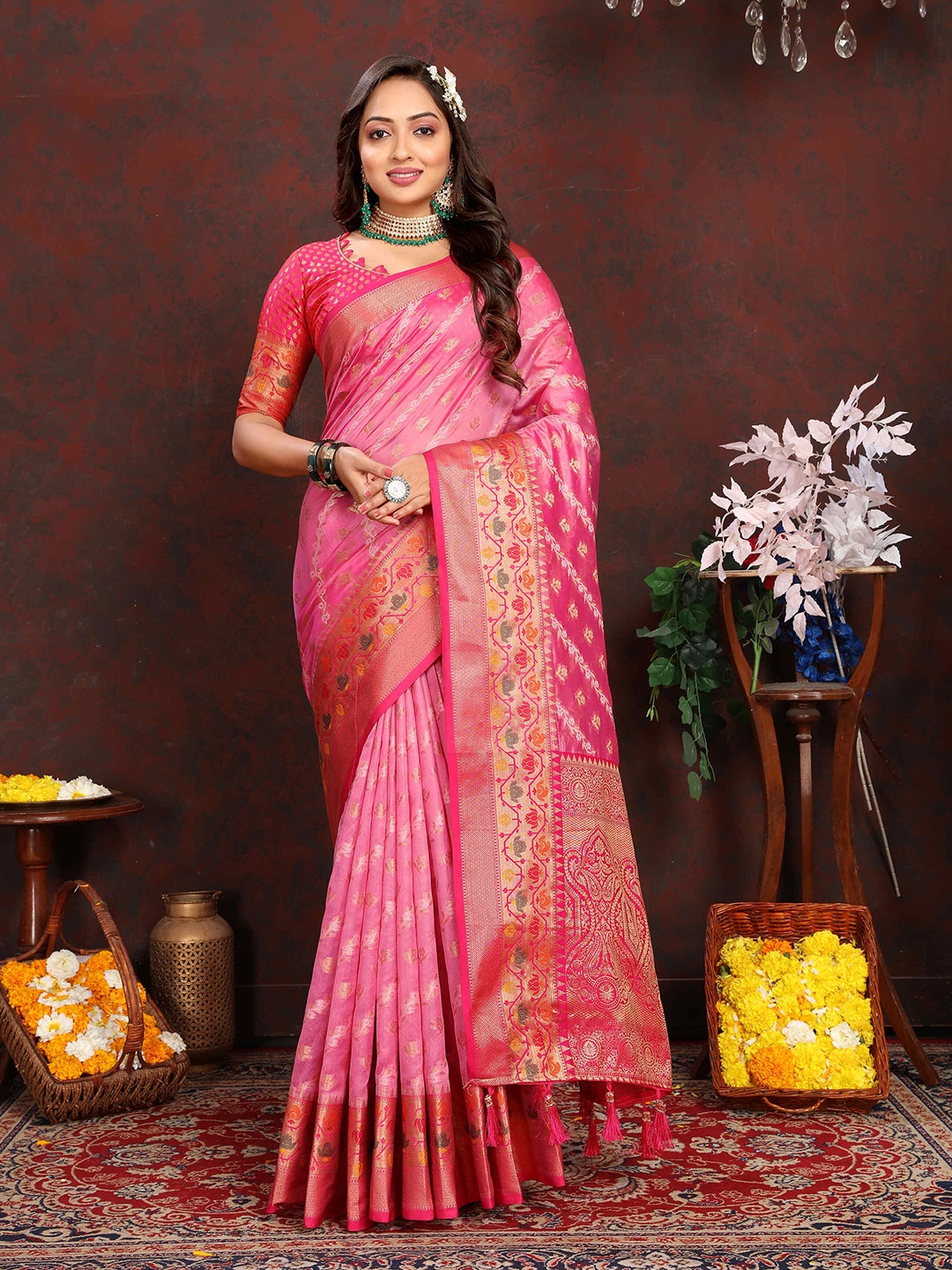 

ZILVIRA Leheriya Woven Design Zari Organza Saree, Pink