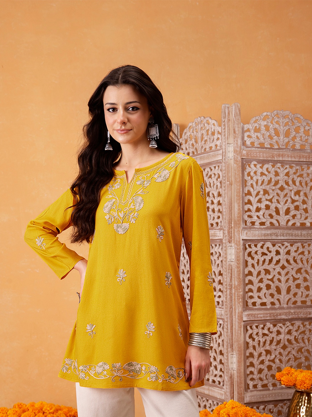 

QAZMI Zayesha Kashmiri Aari Embroidered A-Line Flared Kurti, Mustard