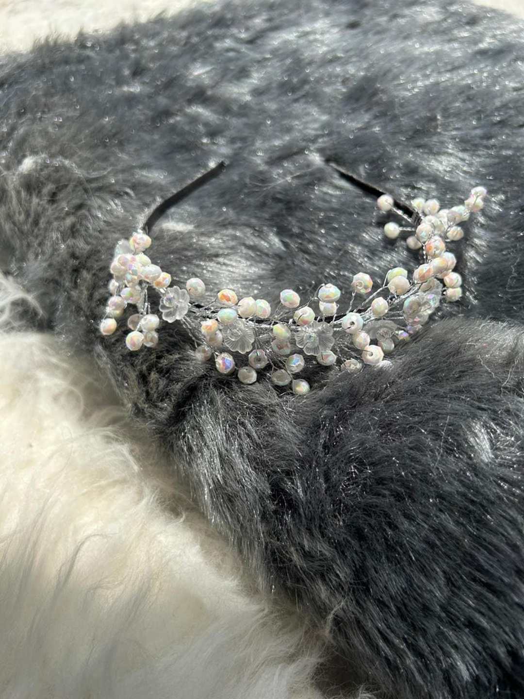 

CHRONEX Crystal Beaded Hairband Silver Beads Crystal Leaf Fancy Hairband, Grey