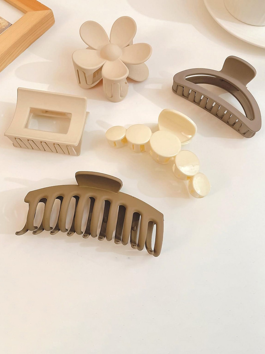 

CHRONEX Set of 5 Clutcher Hair Clips, Beige