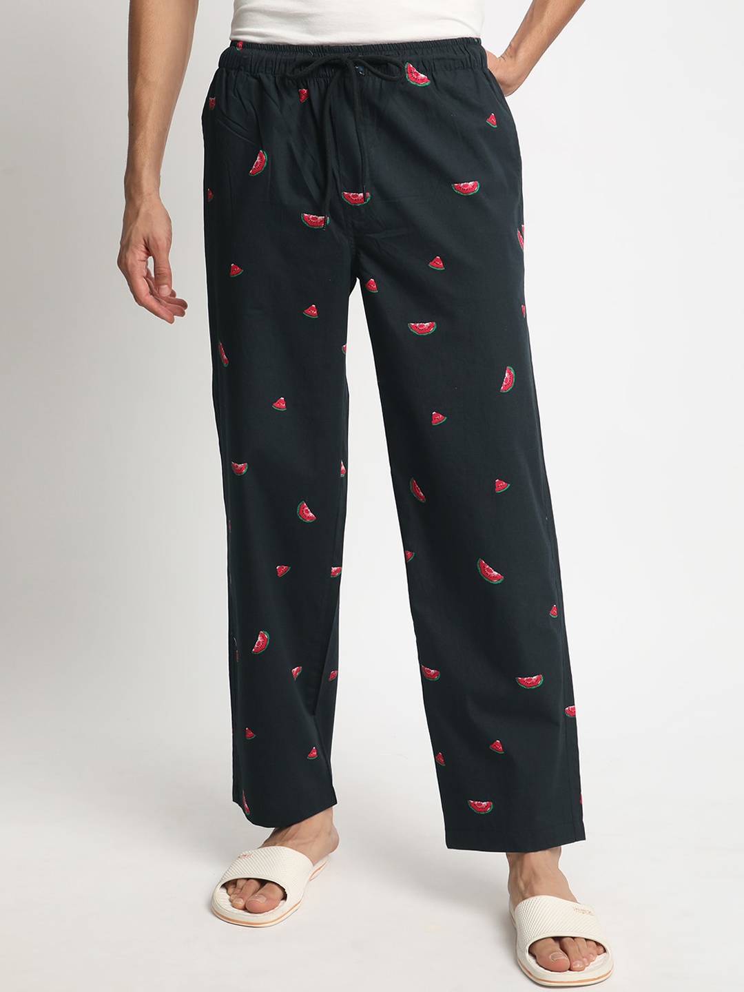 

IVOC Men Printed Pure Cotton Lounge Pants, Black