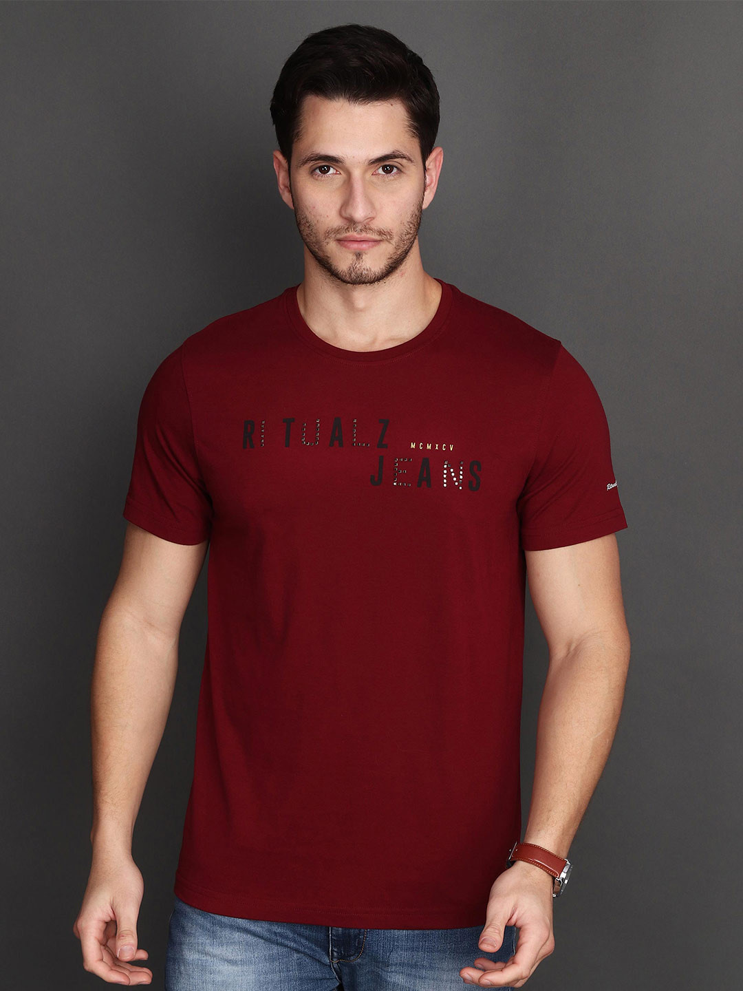 

Albion By CnM Men Typography Printed Round Neck T-shirt, Maroon
