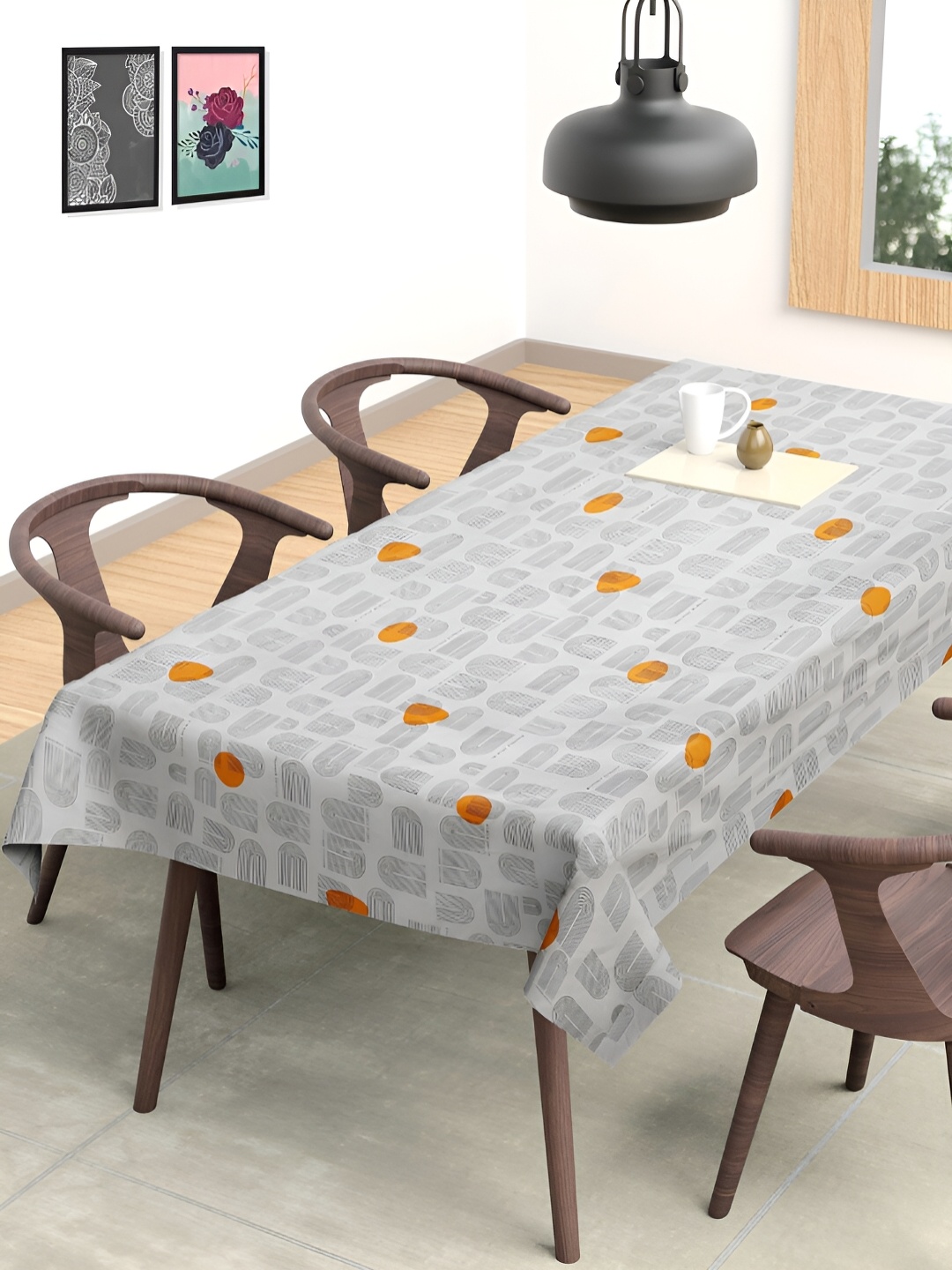 

Arrabi Beige & Black Geometric Printed 6-Seater Table Cover