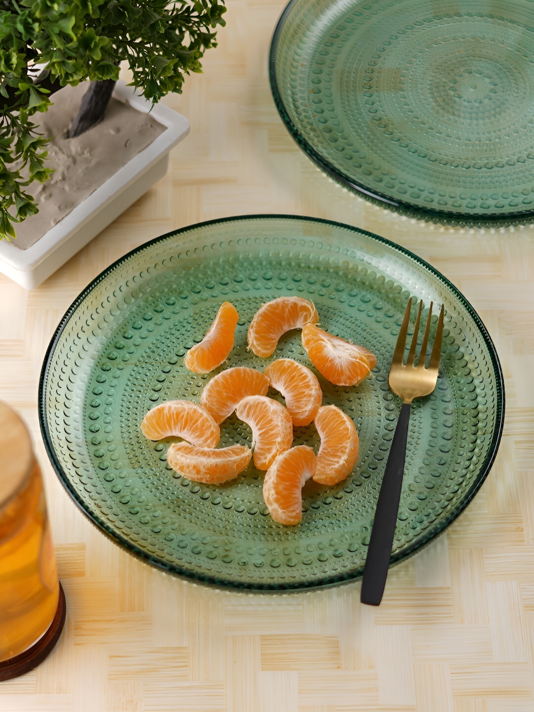 

Aura Green 2 Pieces Textured Designed Plate