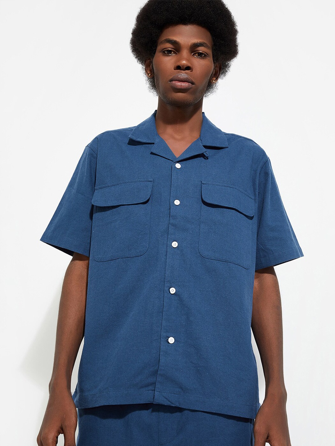

max URB_N Men Oversized Solid Flap Pocket Shirt, Blue