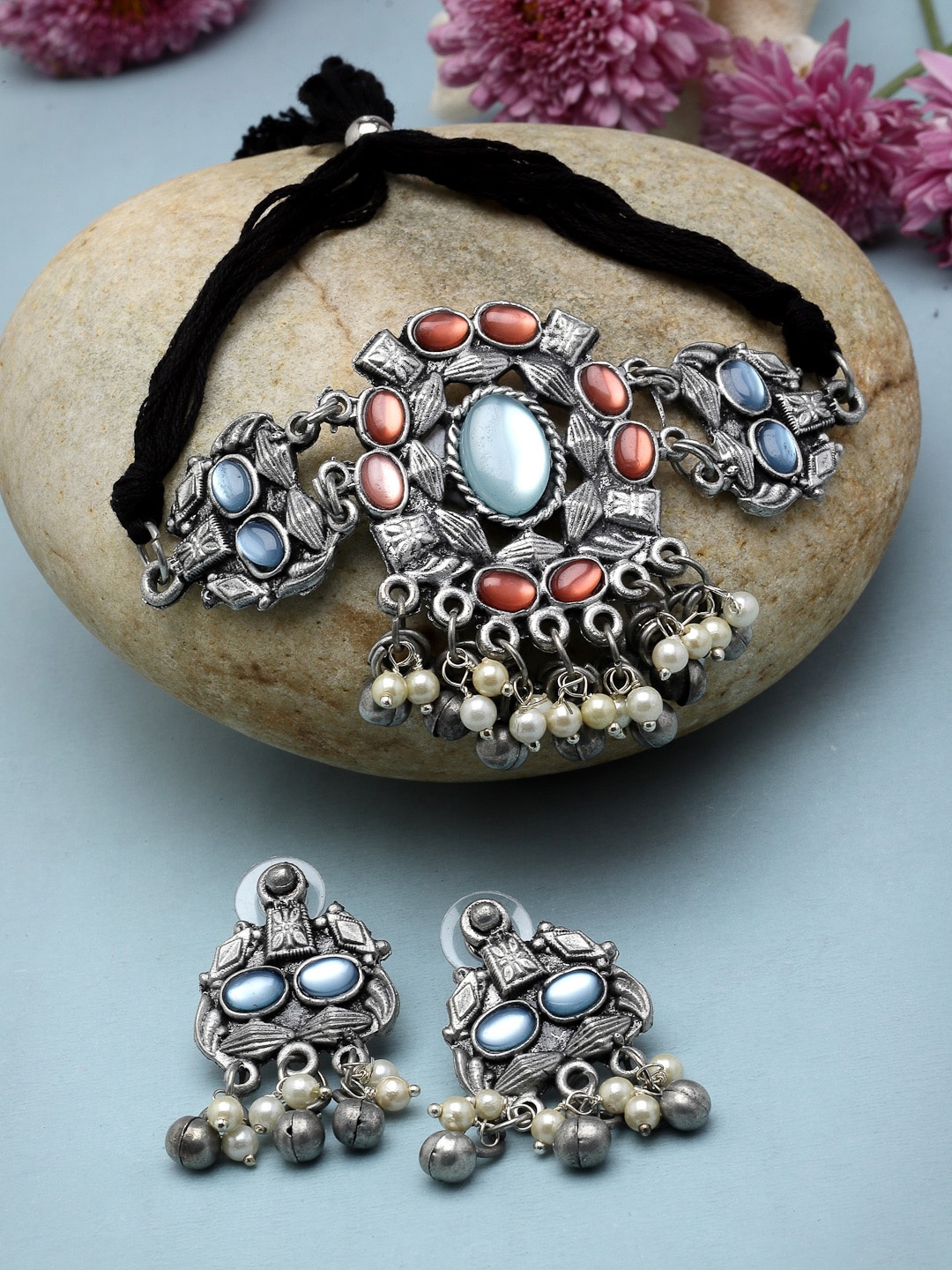 

Moedbuille Silver-Plated Stones-Studded & Pearls-Beaded Jewellery Set