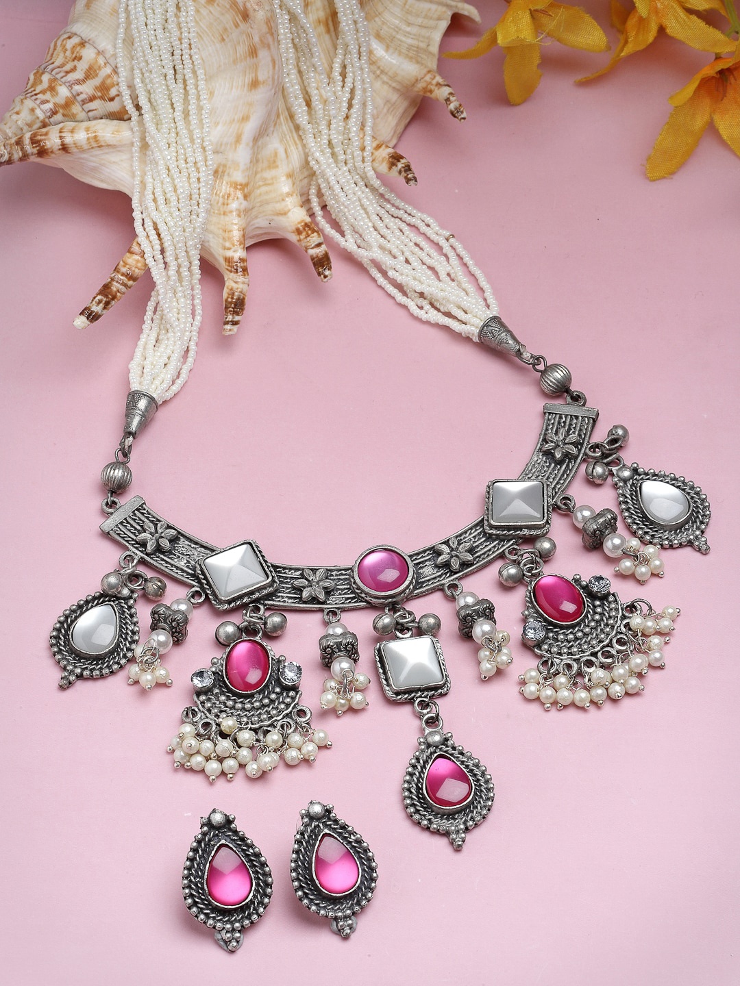 

Moedbuille Silver-Plated Stones & Pearls Studded Jewellery Set
