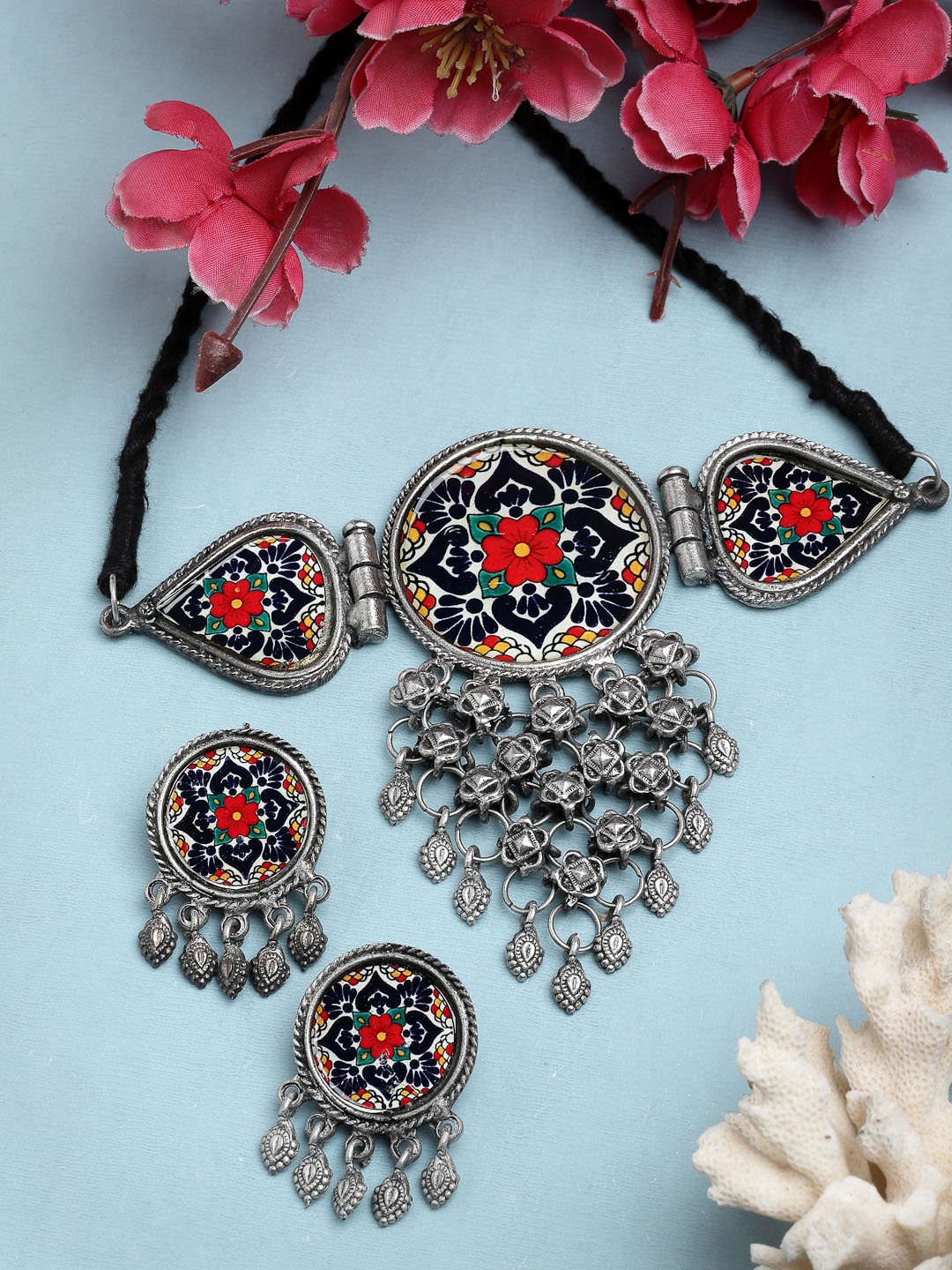 

Moedbuille Silver-Plated Floral & Tasselled Jewellery Set