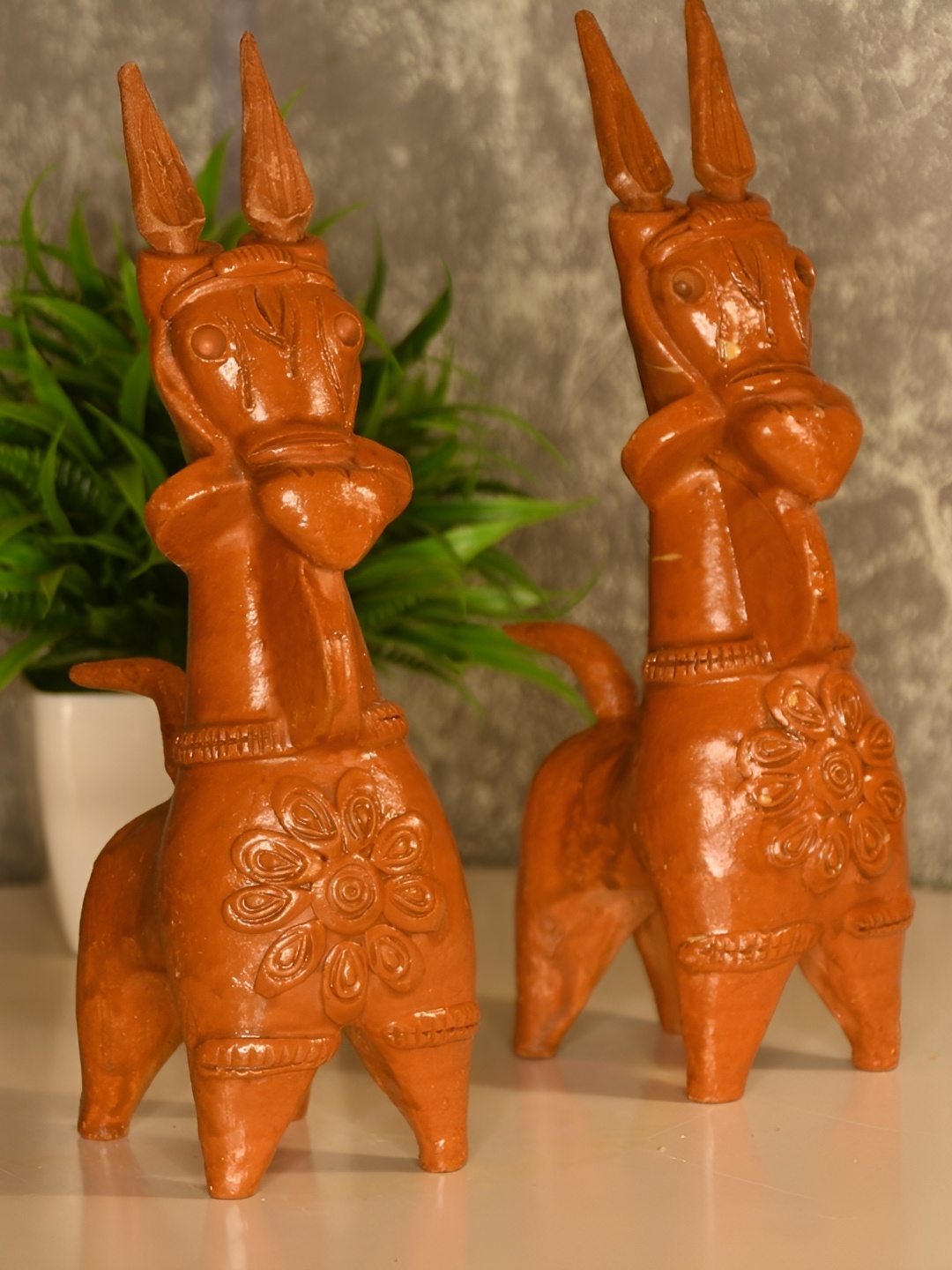 

SOWPEACE Brown The Muded Horse Figurine Showpiece
