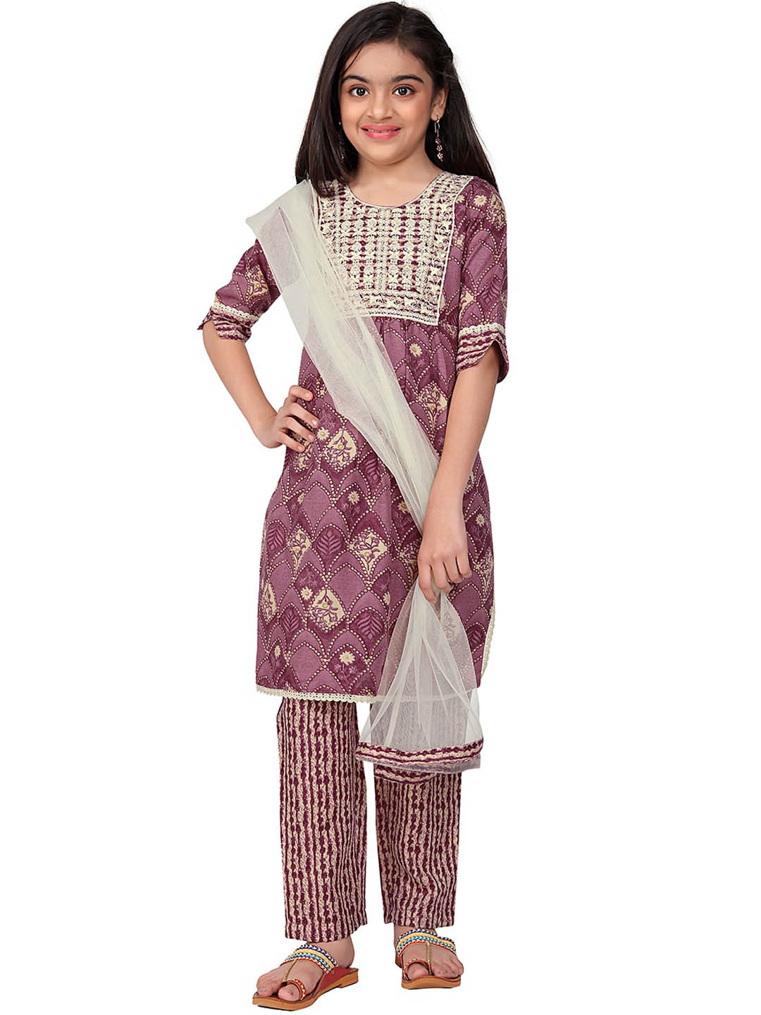 

BAESD Girls Floral Printed Round Neck Straight Kurta with Trousers & Dupatta, Purple