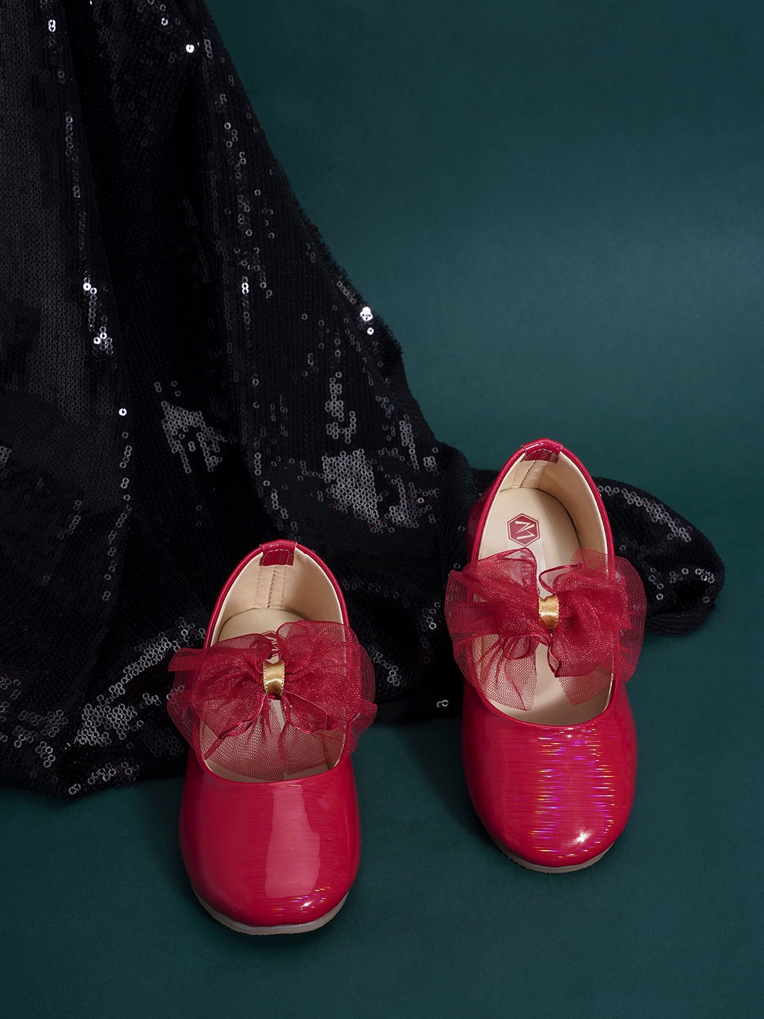 

Minesole Girls Embellished Ballerinas, Red