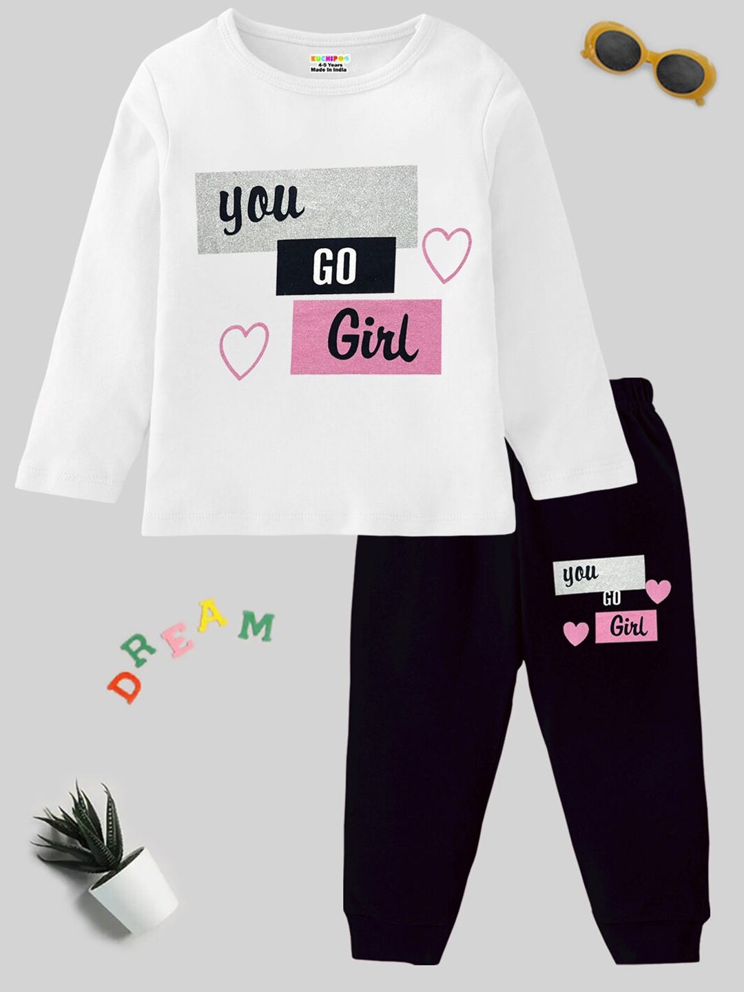 

KUCHIPOO Girls Printed T-shirt With Pyjamas, White