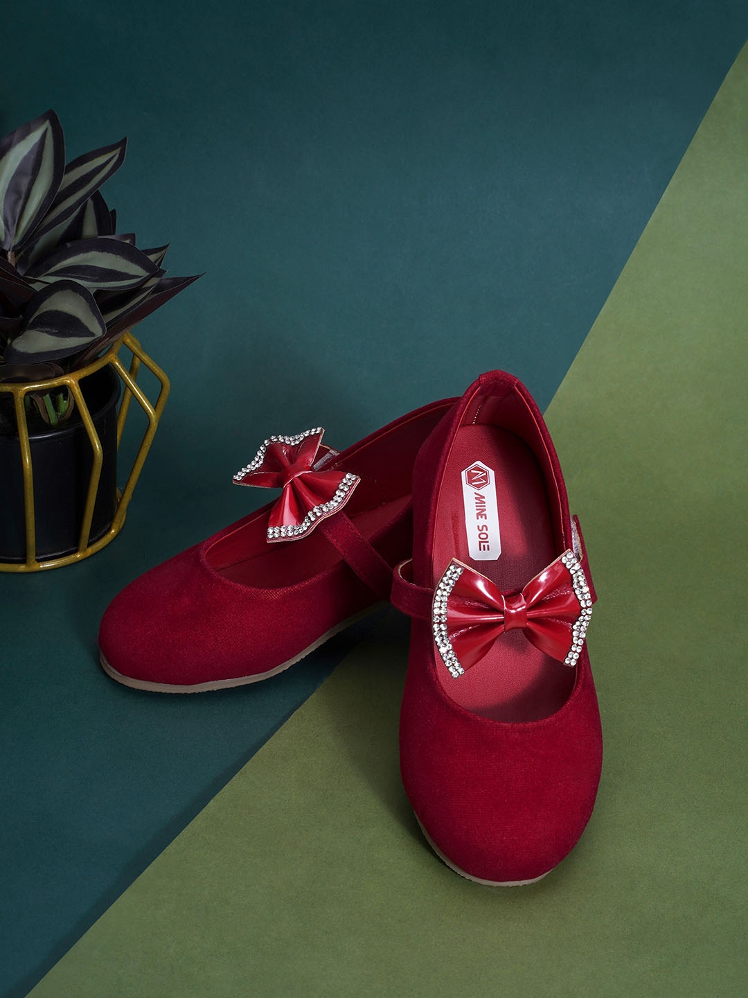 

Minesole Girls Bow Detail Ballerinas, Red