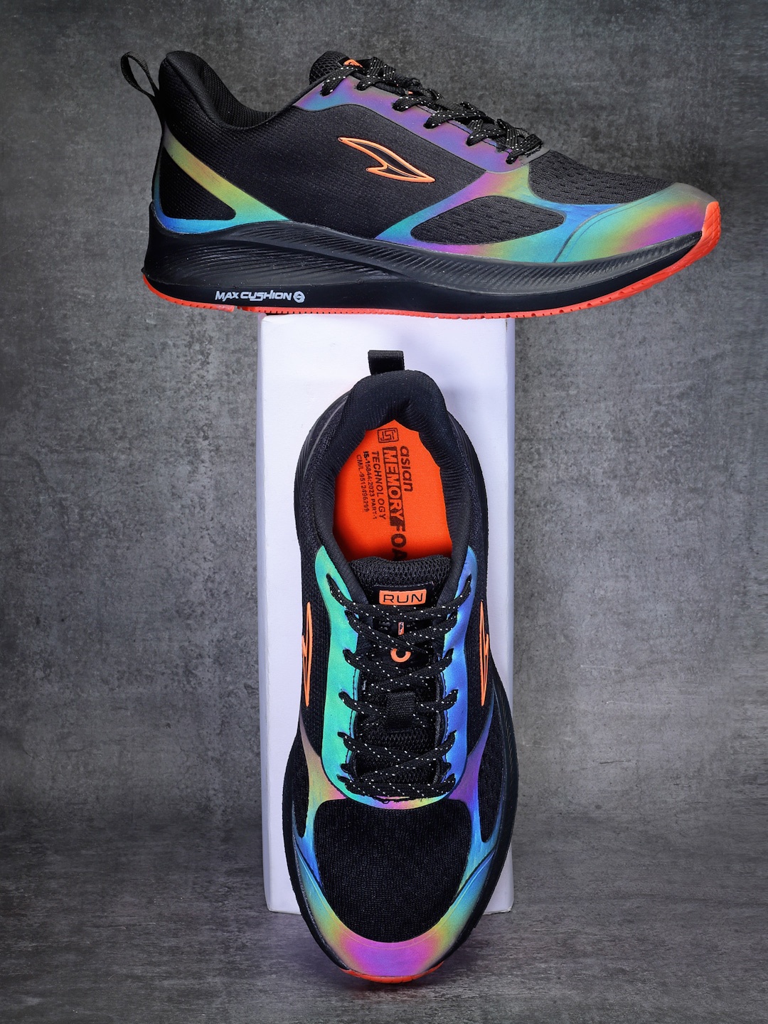 

ASIAN Men REFLECTIVE-01 Colourblocked Sneakers, Black