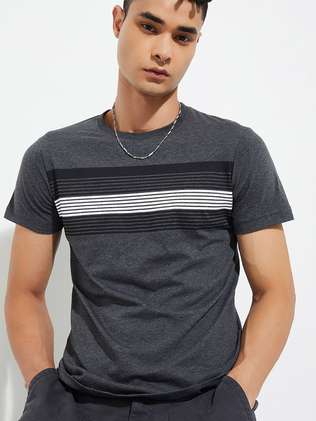 

max URB_N Men Striped Slim Fit T-shirt, Grey
