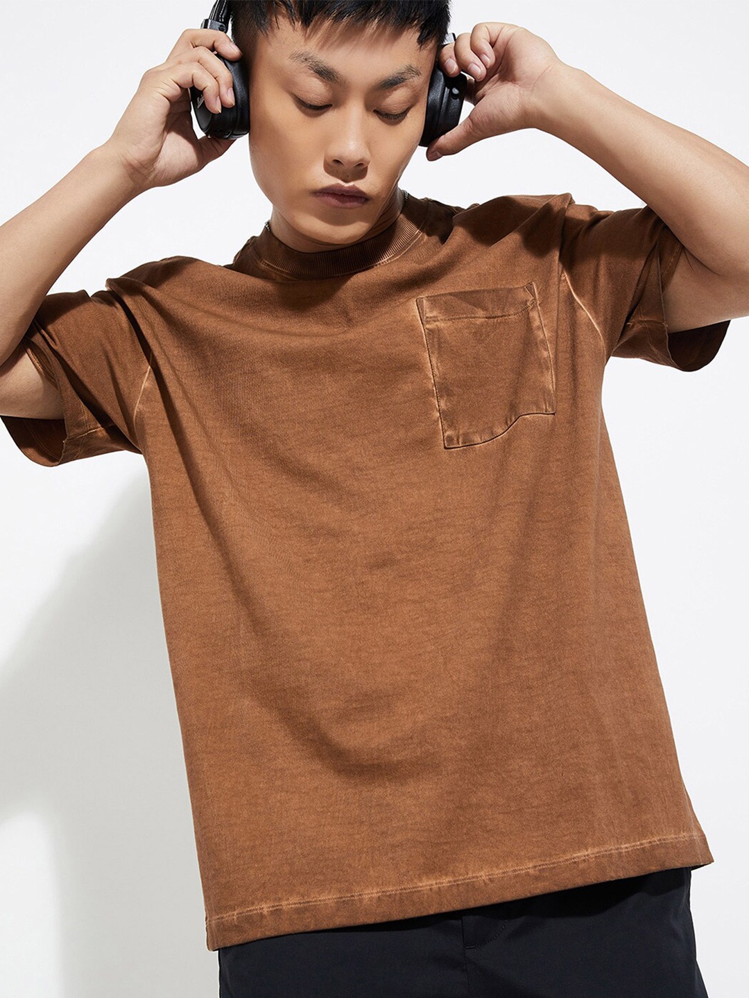 

max URB_N Men Oversized Pigment Dyed T-shirt, Brown