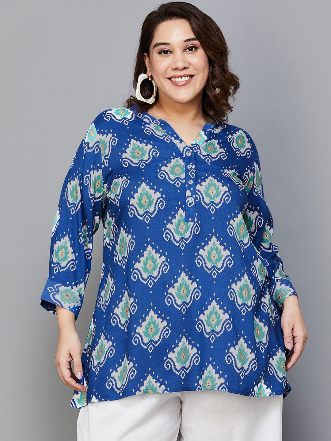 

Moiree by Lifestyle Ethnic Motifs Printed Kurti, Blue