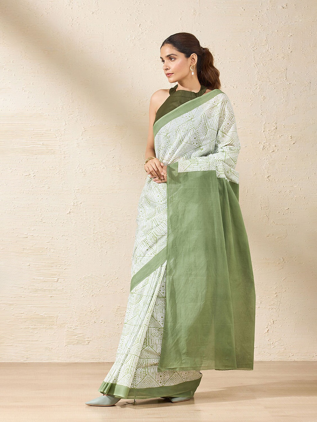 

Taneira Printed Pure Cotton Saree, Off white