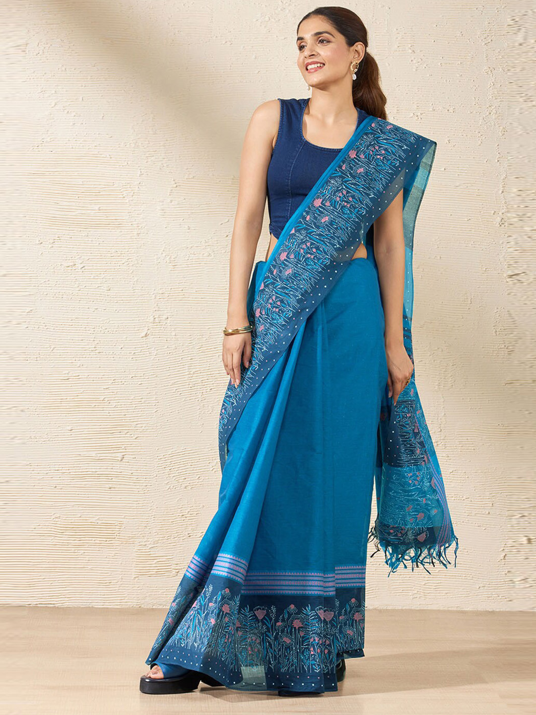 

Taneira Printed Pure Cotton Saree, Blue