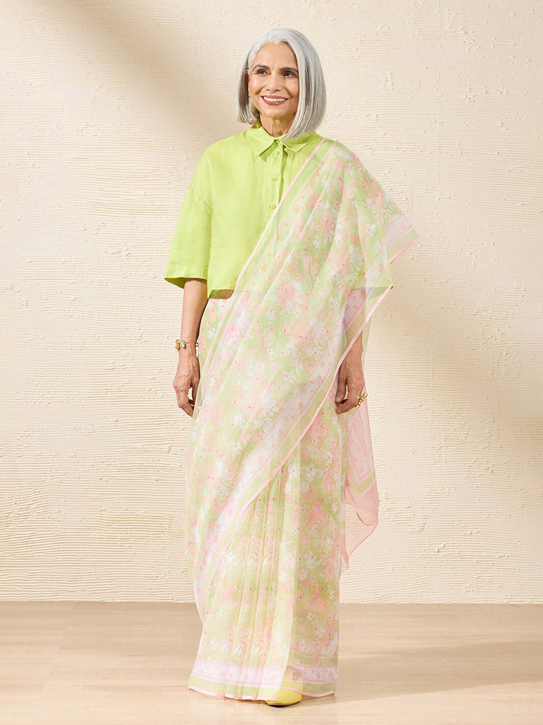 

Taneira Floral Printed Saree, Green