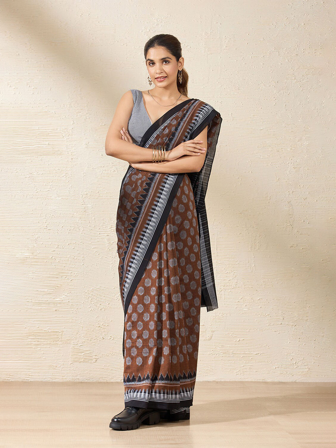 

Taneira Ajrak Block Pure Cotton Saree, Brown