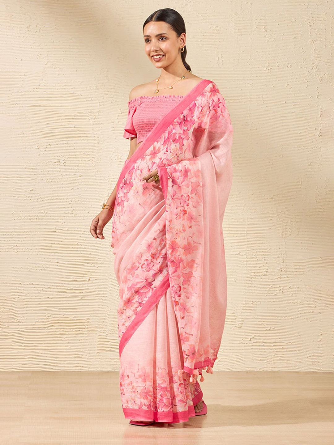 

Taneira Floral Printed Pure Linen Saree, Pink