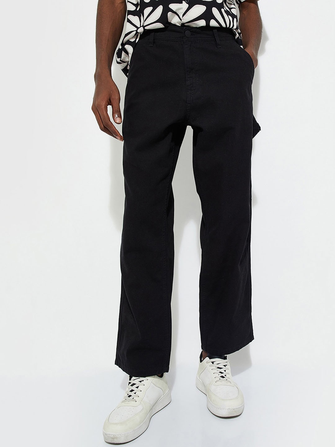 

max URB_N Men Relaxed Fit Solid Carpenter Trousers, Black