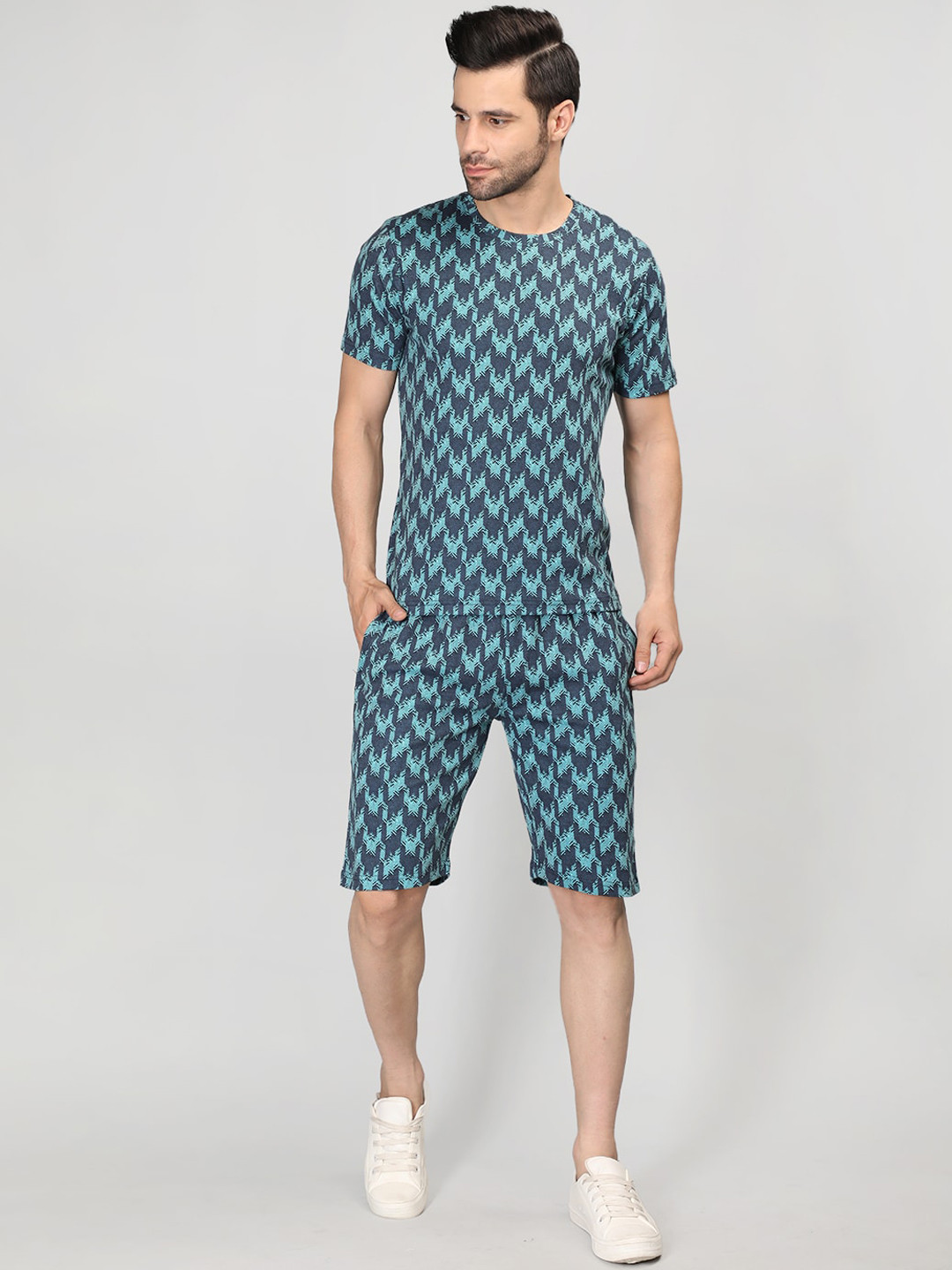 

NEVA Printed T-Shirt & Shorts, Blue