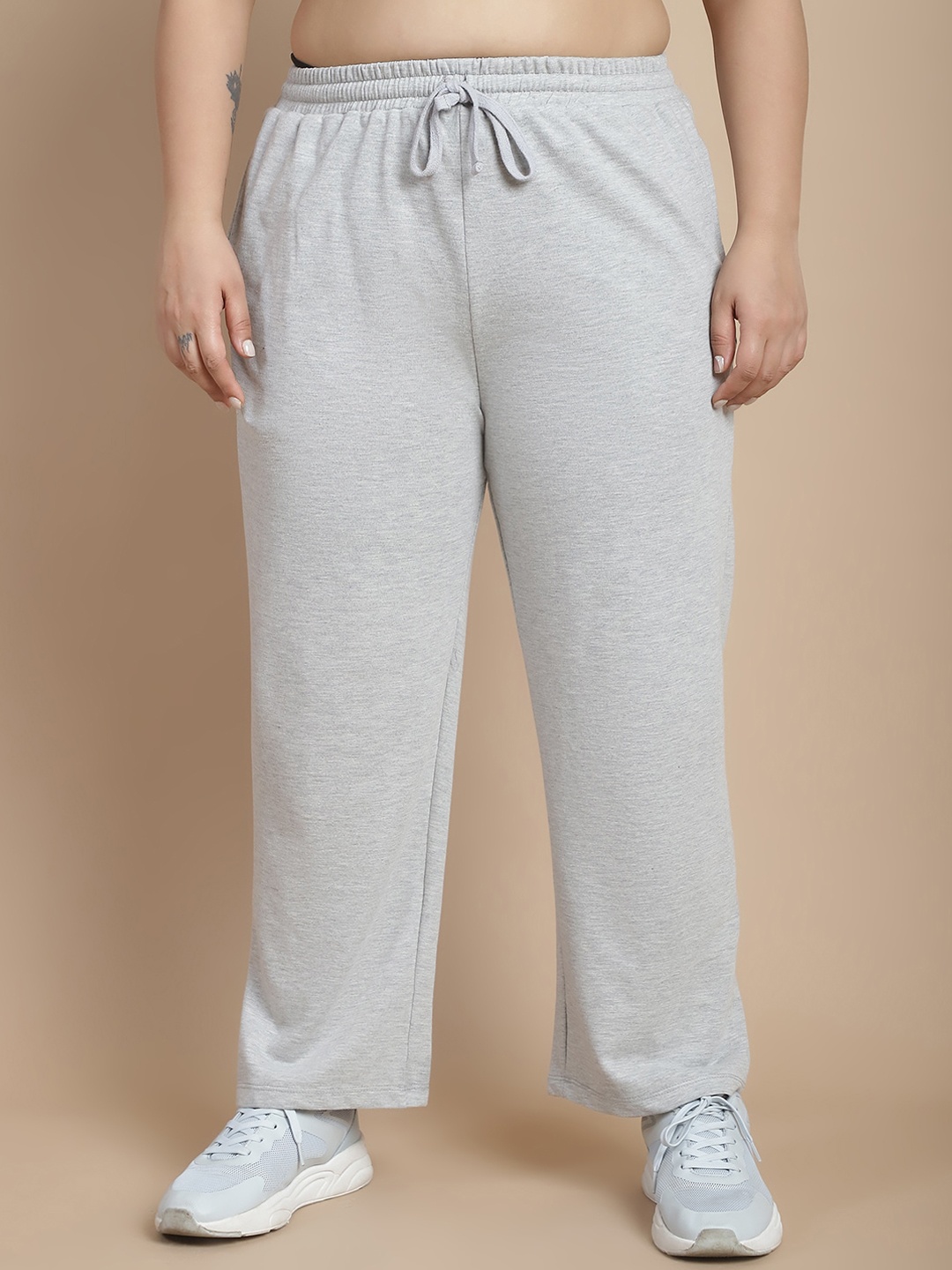 

Rute Plus Size Women Mid Rise Cotton Track Pant, Grey