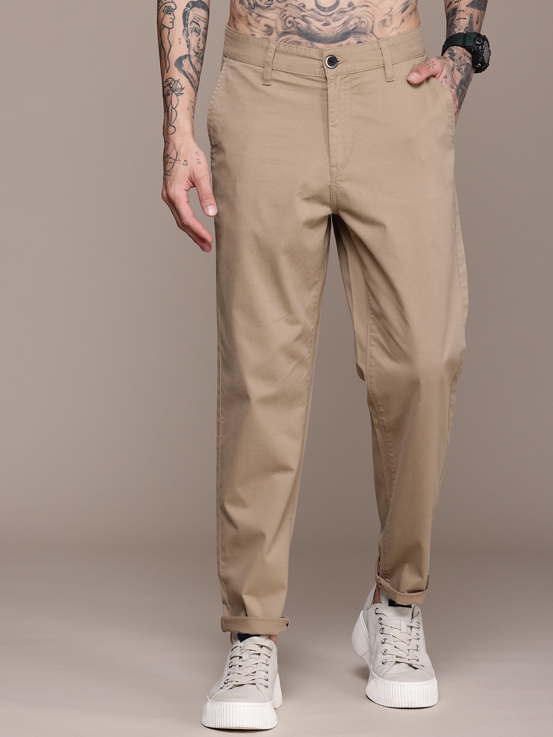 

Roadster Men Relaxed Chinos, Taupe