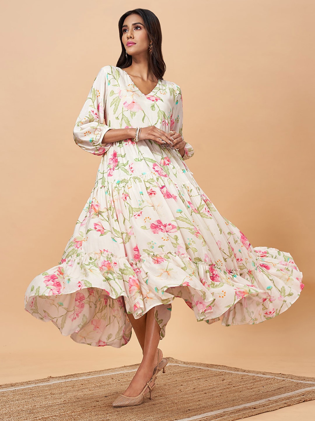 

Marigold Lane Floral Printed V-Neck Three-Quarter Sleeves Midi Dress, Beige