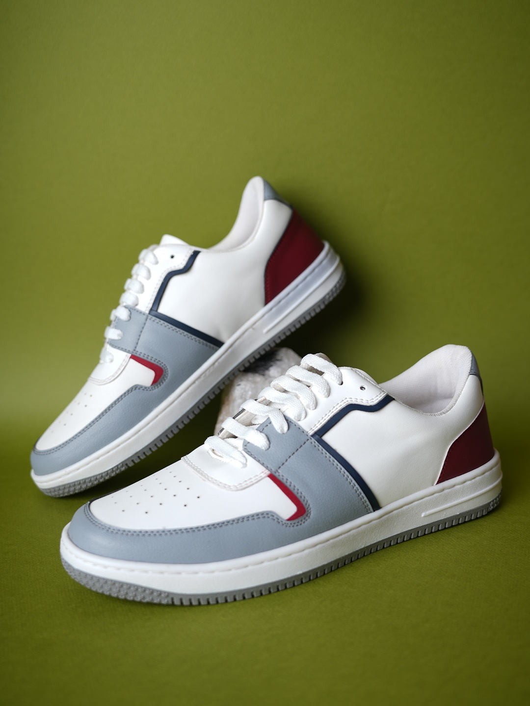 

MONKSTORY Men Colourblocked Round Toe Sneakers, White
