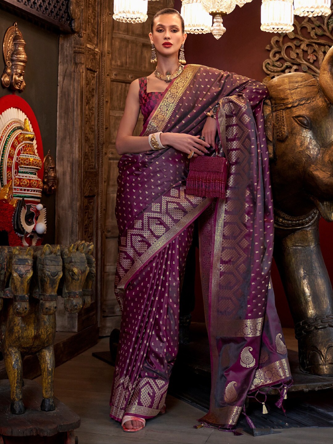 

Mitera Woven Design Zari Satin Banarasi Saree, Magenta