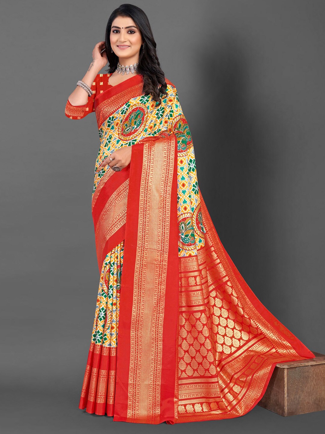 

Mitera Ethnic Motifs Printed Zari Sungudi Saree, Yellow