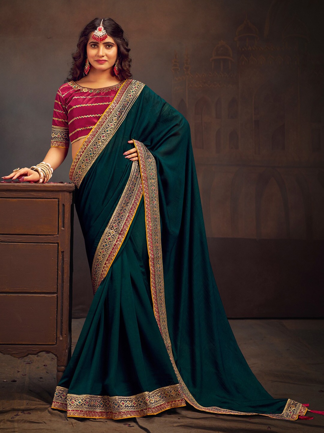 

Anouk Embroidered Party Saree, Teal