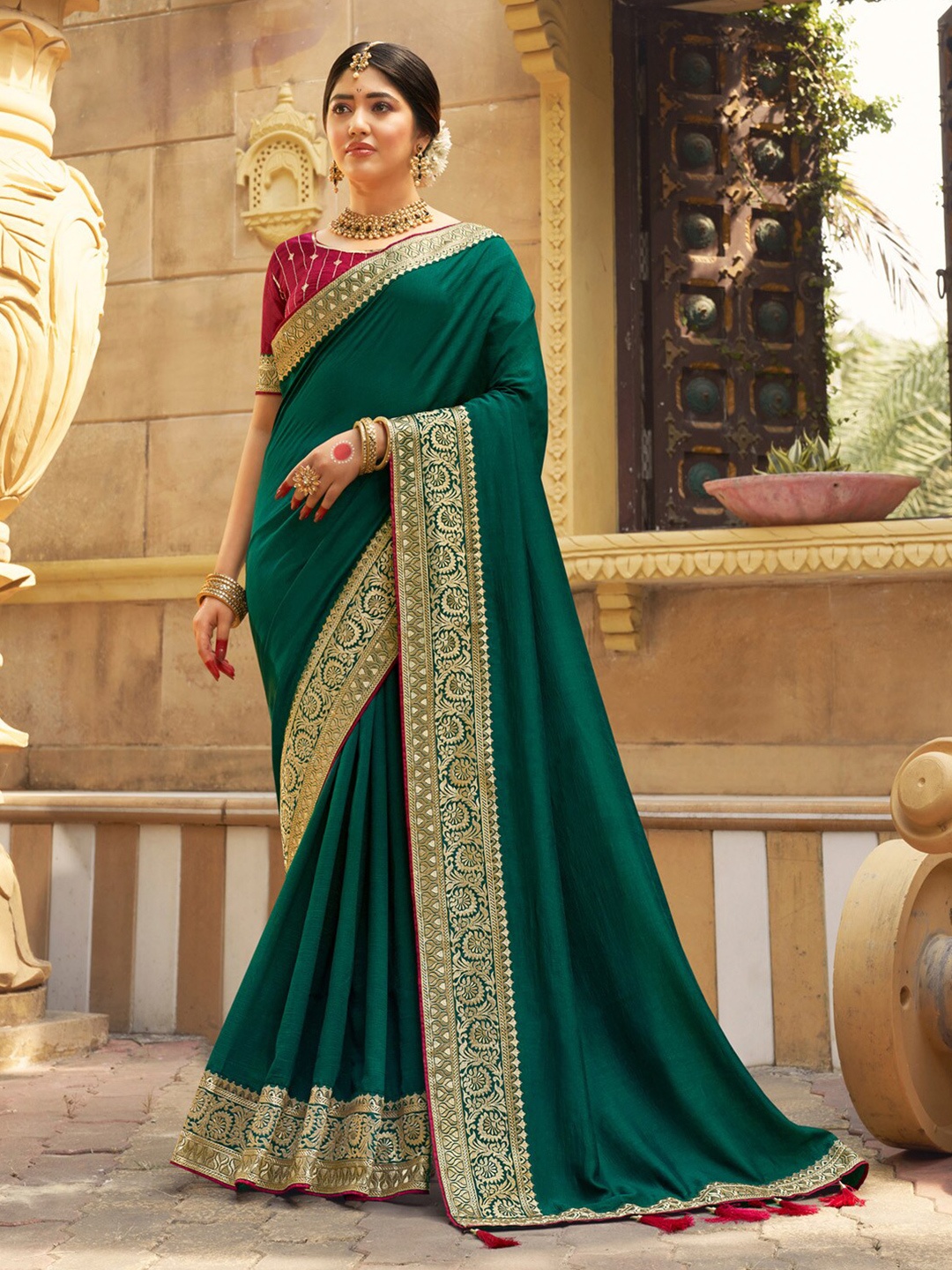 

Anouk Embroidered Saree, Teal
