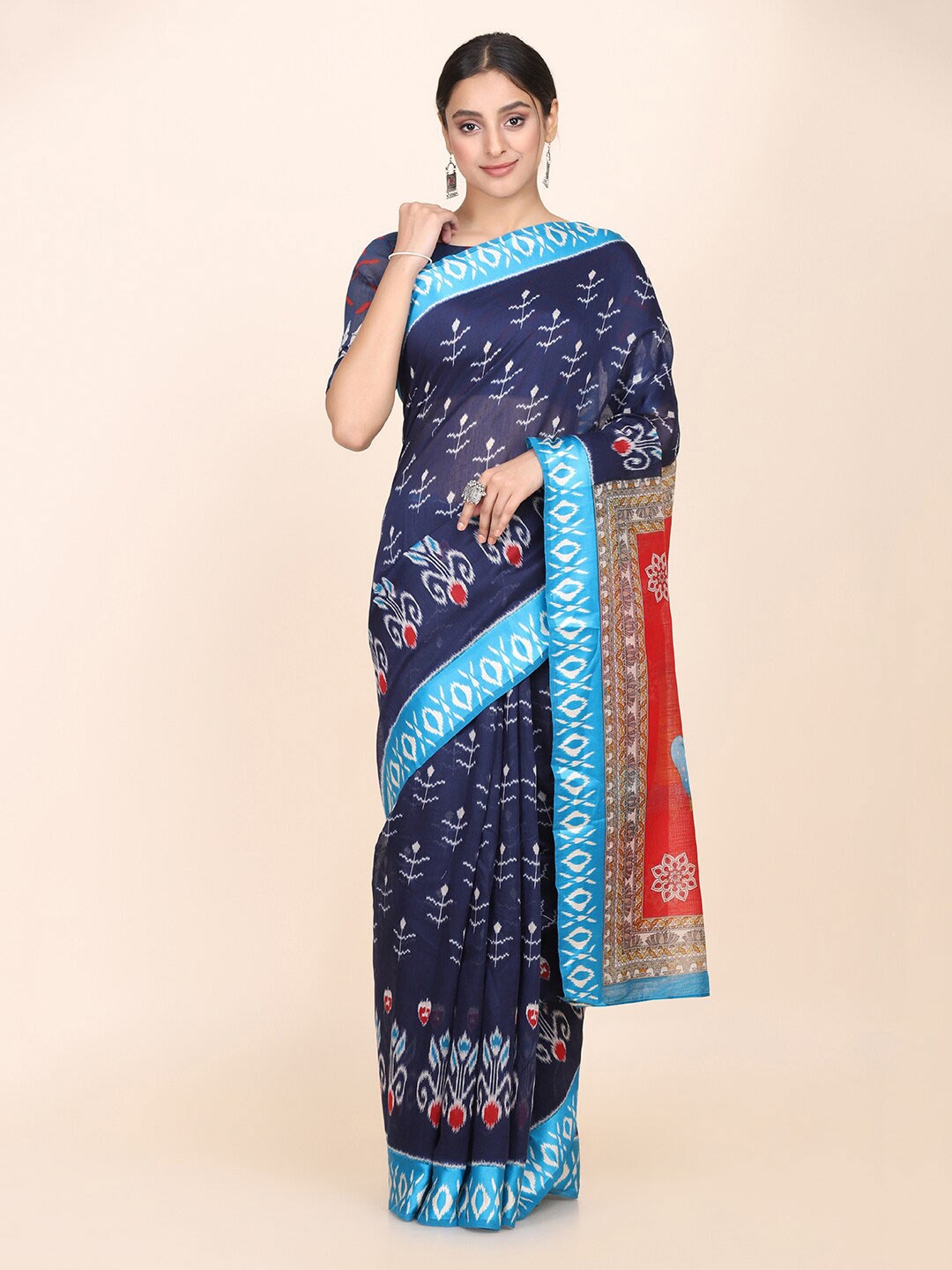 

Mitera Ethnic Motifs Printed Saree, Blue