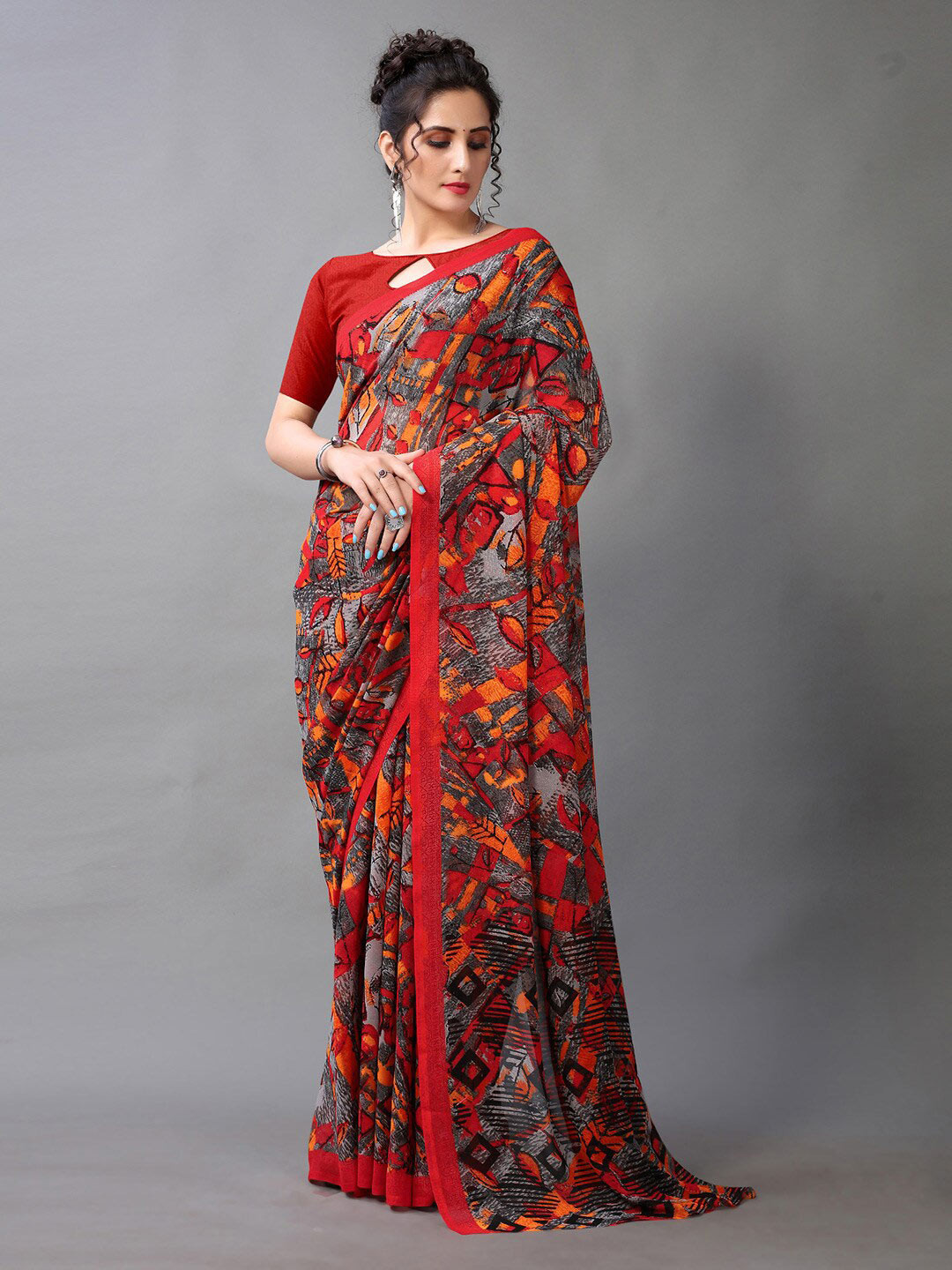 

Mitera Floral Printed Saree, Red