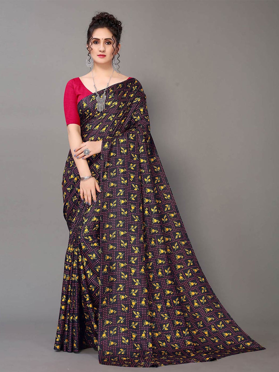 

Mitera Floral Printed Saree, Black
