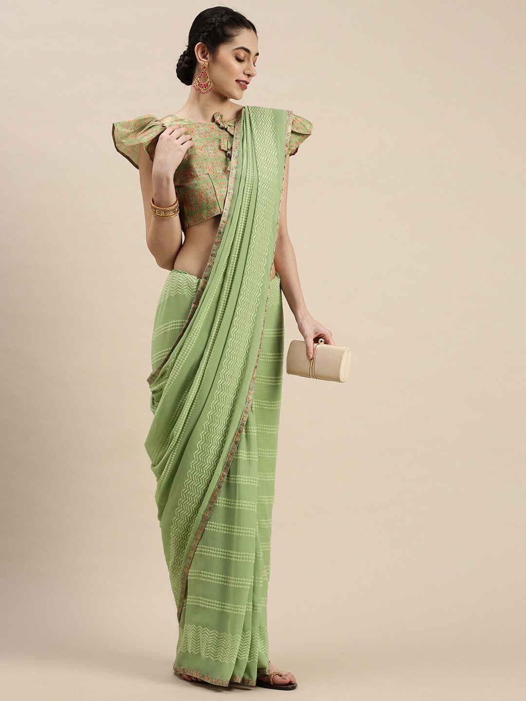 

Sunasi Embellished Embroidered Pure Georgette Saree, Green