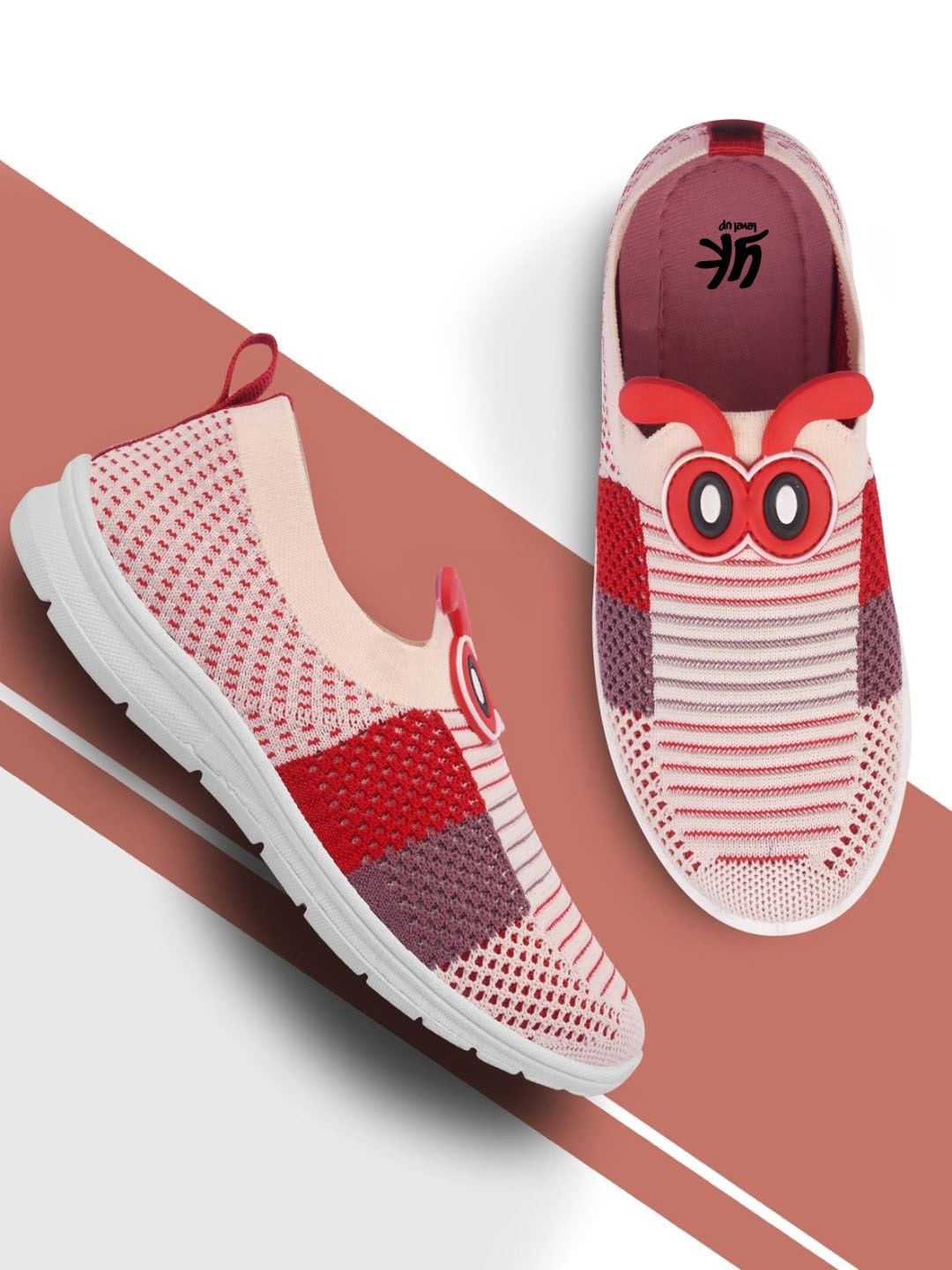 

YK Boys Textured Sneakers, Red