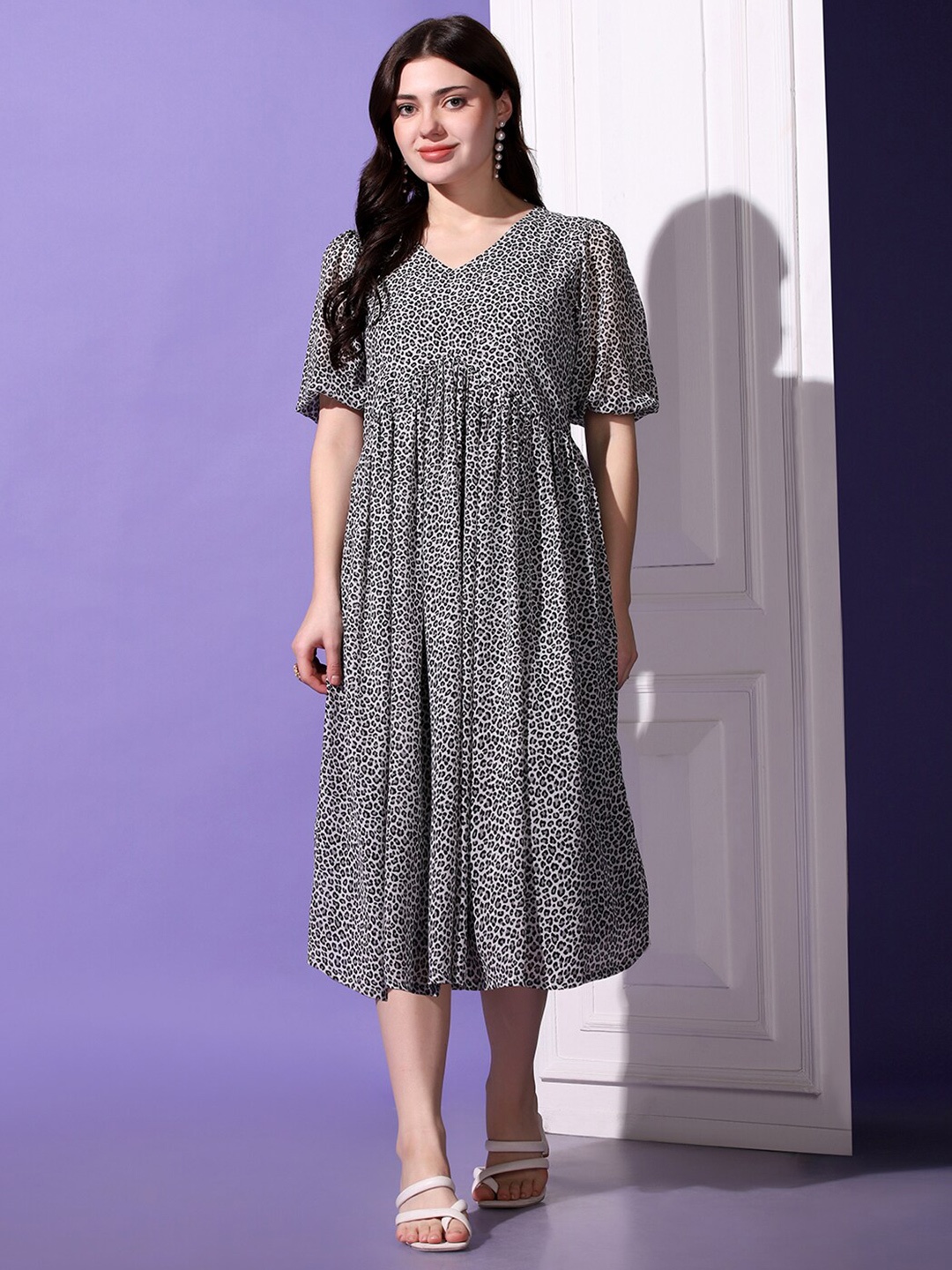 

FASHION DREAM Abstract Printed V-Neck Georgette A-Line Midi Dress, Black