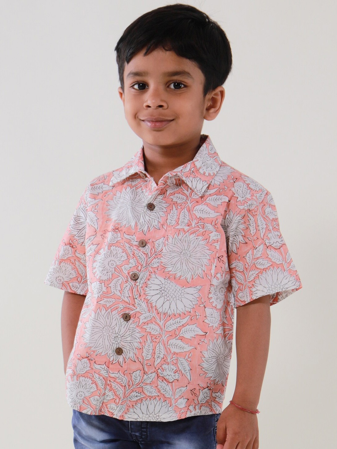 

My Little Lambs Boys Classic Floral Printed Spread Collar Short Sleeves Cotton Shirt, Peach