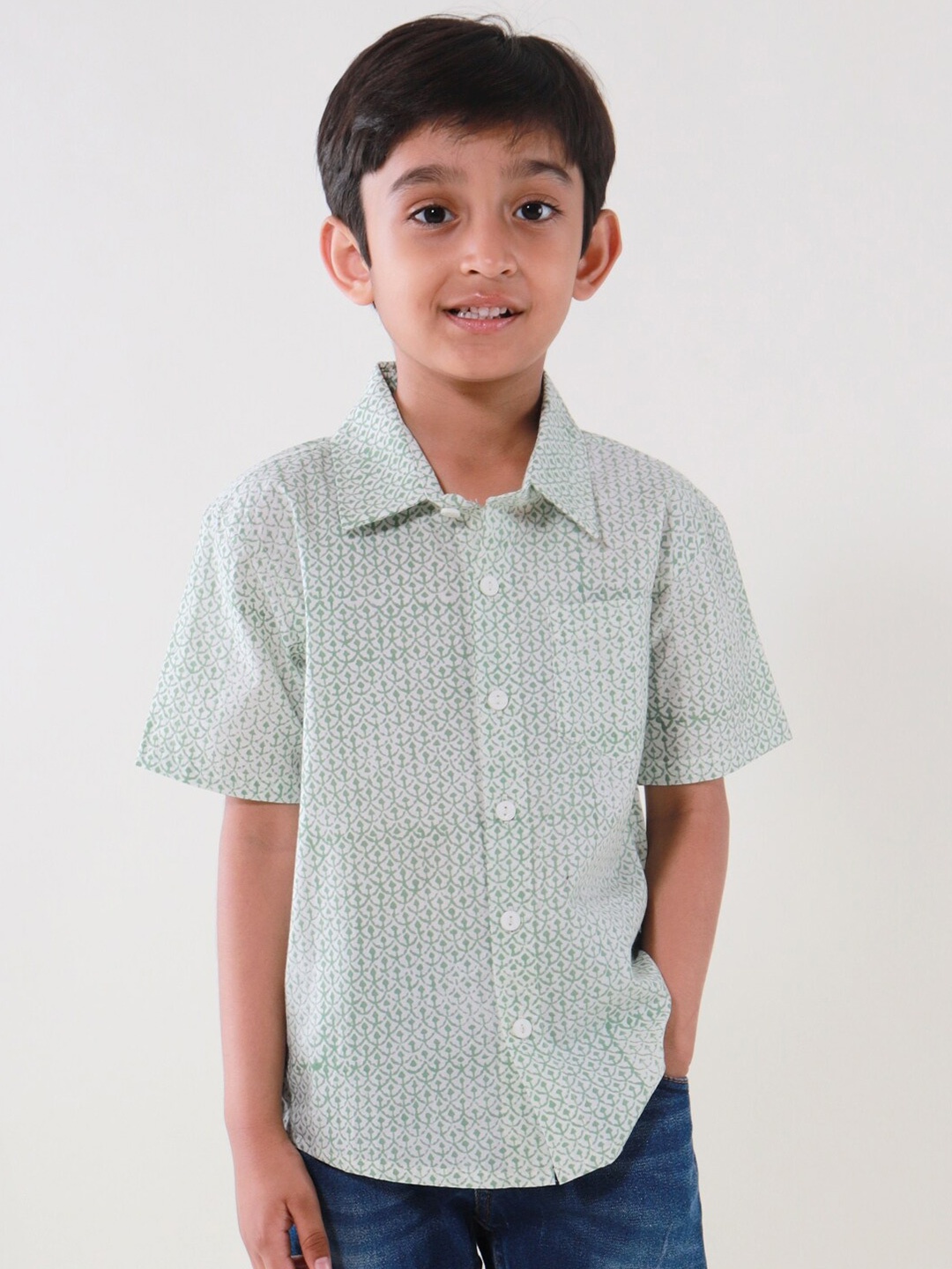 

My Little Lambs Boys Classic Printed Spread Collar Short Sleeves Cotton Casual Shirt, Green