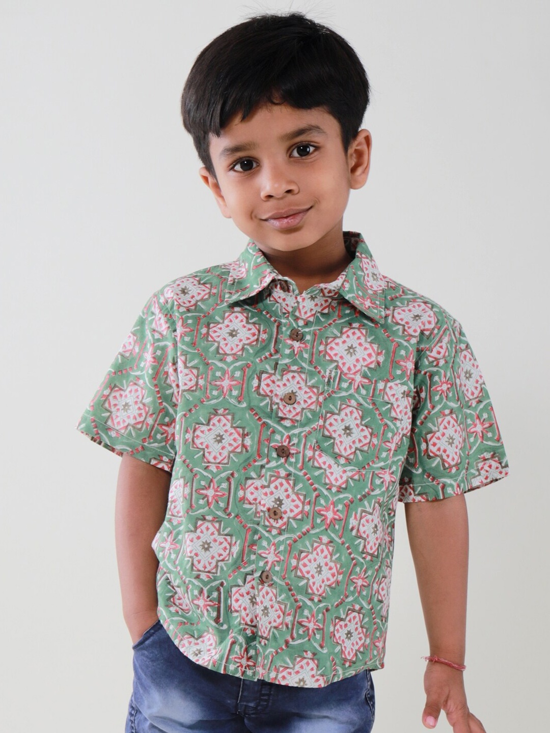 

My Little Lambs Boys Classic Floral Printed Spread Collar Short Sleeves Cotton Shirt, Green