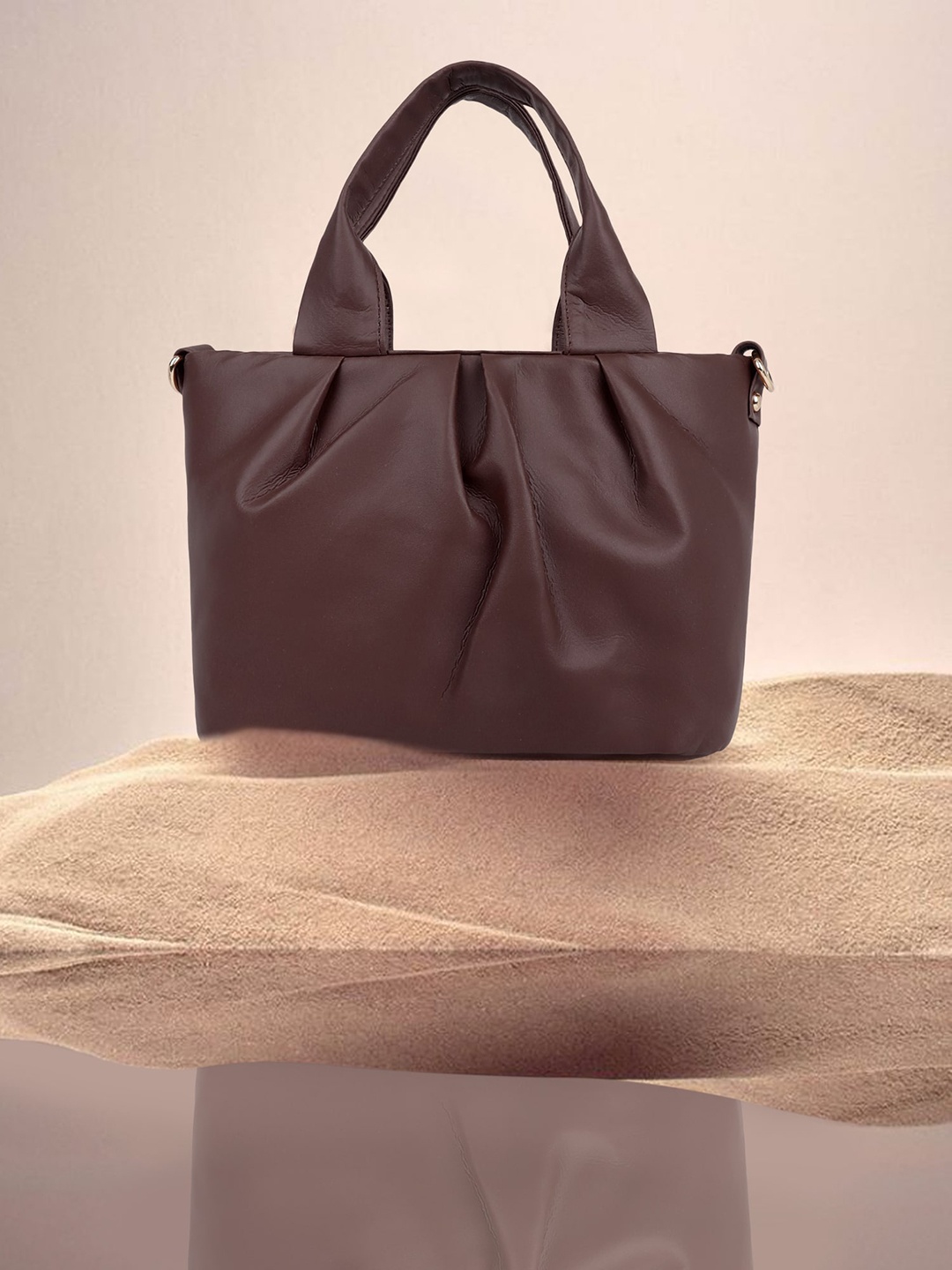 

OsaiZ Structured Handheld Bag, Brown