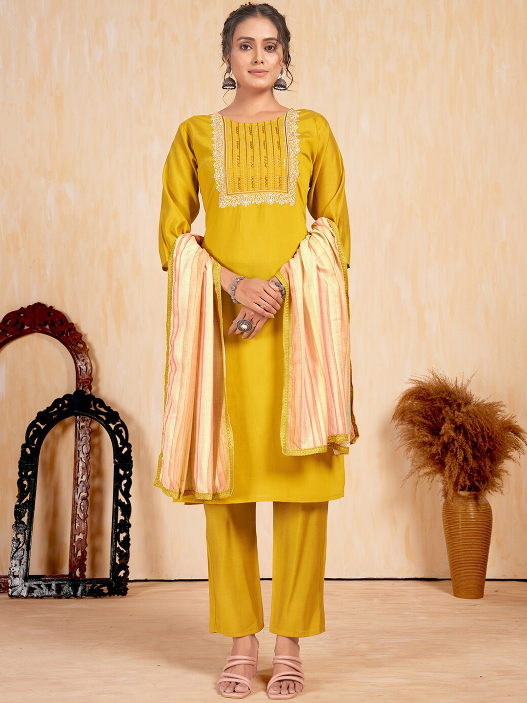 

MINGORA Floral Yoke Design Regular Beads and Stones Kurta with Trousers & Dupatta, Mustard