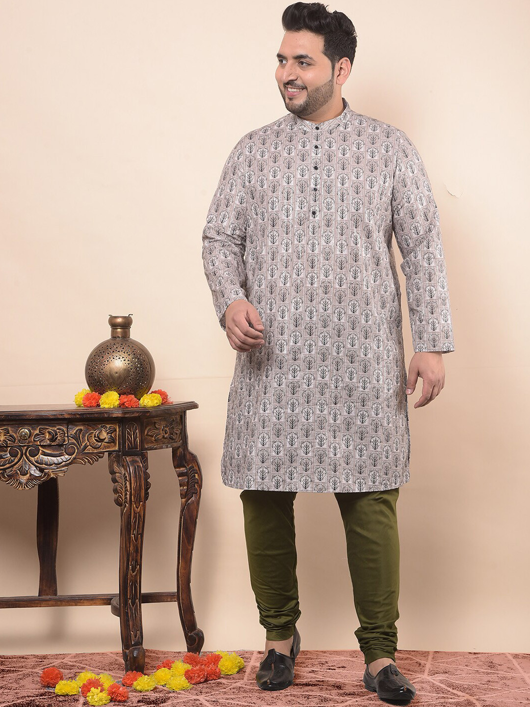 

Sztori Plus Size Ethnic Motifs Printed Regular Kurta with Churidar, Brown