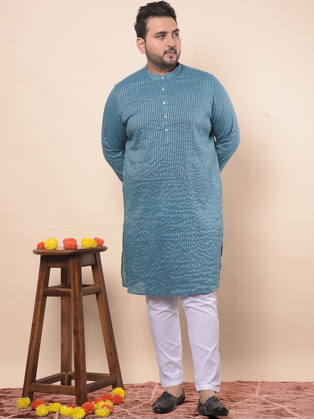

Sztori Plus Size Striped Regular Kurta with Pyjamas, Blue